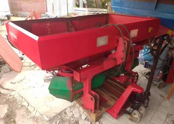 Rozsiewacz 2-talerzowy kverneland Ds-M