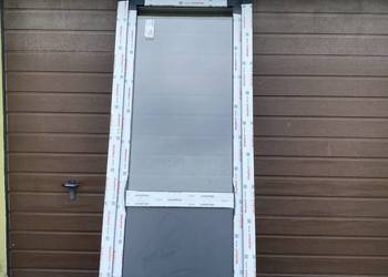 Nowy balkon nie uszkodzony prawy z niskim ciepłym progiem aluminiowym