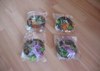 Ozdoby wielkanocne – stroik z zawieszką – 4 szt.