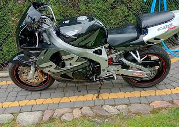 Honda CBR sc33 900rr.