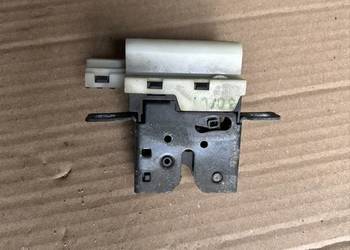 Zamek szyby klapy tył renault Laguna 7700430941