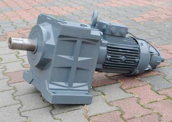 Motoreduktor 4kw. 38obr. z hamulcem. Firmy Bauer