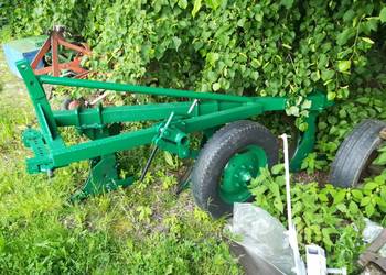 Pług trzyskibowy Pług trzyskibowy