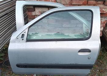 Renault Clio II drzwi lewe 3d 2002r