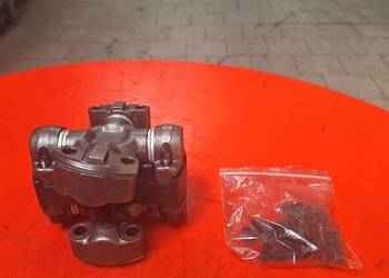 PRZEGUB CARDAN KPL  MF MASSEY FERGUSON 5744000000