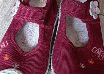 kapcie buty dziewczęce rozmiar 22 długość wkładki 13 cm