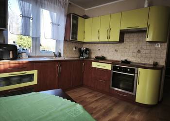 Atrakcyjne meble Klose lite twarde drewno z oświetleniem