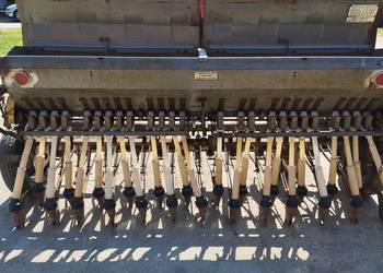 Siewnik poznaniak 2.7 na docisku , znaczniki , zaprawiarka