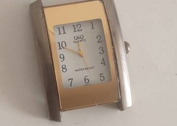 ZEGAREK KWARCOWY  -  Q & Q