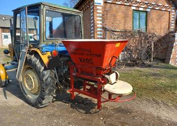 Rozsiewacz nawozowo wapnowy kłos