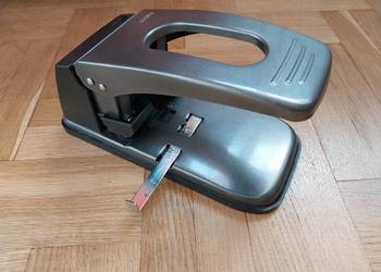 Eagle Dziurkacz 845 do 100 kartek