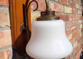 Kinkiet ścienny ze szklanym kloszem drewniany Lampka nocna (622)