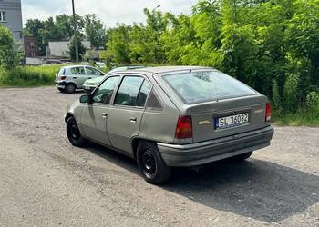Opel kadett 1989r 1.3 . Ważne oplaty