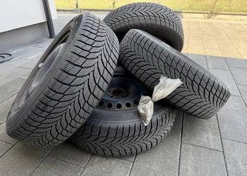 Komplet felg stalowych z zimowymi oponami Nexen 215/65/16 5x108 Ford Volvo