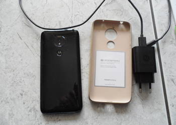 telefon android Motorola Moto G7 Power 4/64 GB Dual SIM czarny + etui