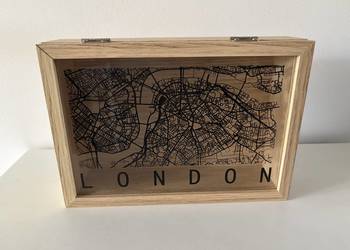 Drewniane pudełko do przechowywania „London” – czarno-beżowe – 24 x 16 x 6