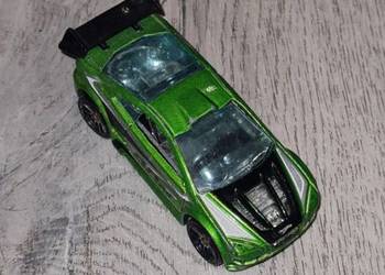 Autko samochód resorak Hot Wheels Asphalt Assault