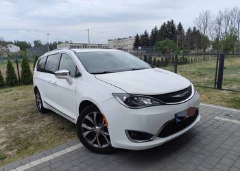 Chrysler Pacifica Limited