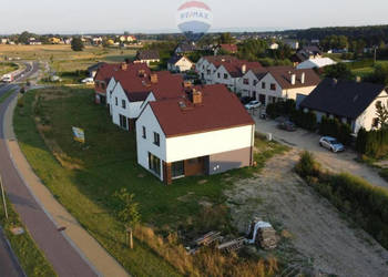 Dom w Urbanowicach. Kupujący nie płaci prowizji.