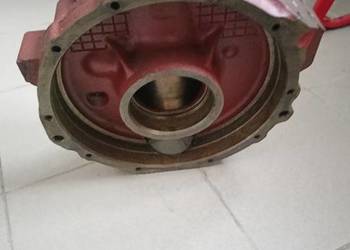 Obudowa zwolnicy przedniej MTZ