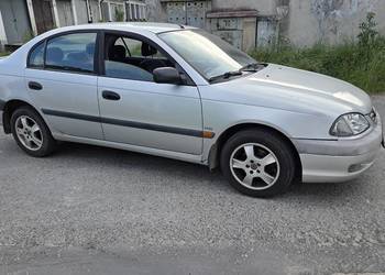 Toyota Avensis 1.6 vvti sedan