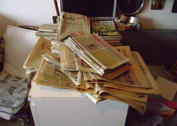 Starocie z PRL Stare gazety Zestaw 100 sztuk na urodziny od 1964r. do 2009r