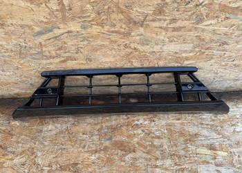 Środkowa kratka zderzaka przód Volvo xc60 II 2 lift r-design 32234959