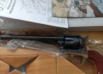 Colt Cattleman Uberti Kal. 44 czarnoprochowy