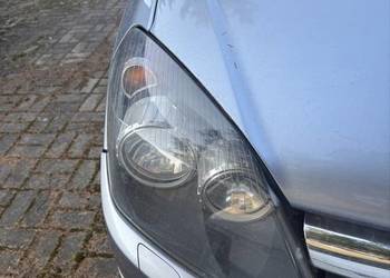 Lampa przód prawa Opel Astra H
