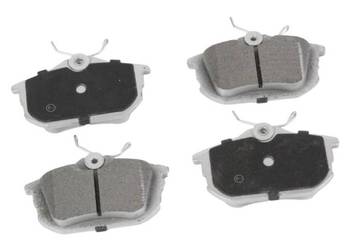 KLOCKI HAMULCOWE tył MITSUBISHI SPACE STAR 2001 2002 2003 2004 2005 2006