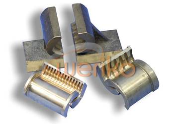 Półnakrętki śruby wzdłużnej tokarki TUJ50