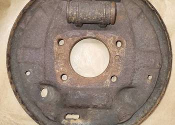 Chevrolet Corvair Spyder Cabriolet - Tylna tarcza kotwiczna lewa