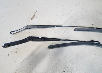 VW GOLF VI RAMIE WYCIERACZKI RAMIONA WYCIERACZEK PIORO