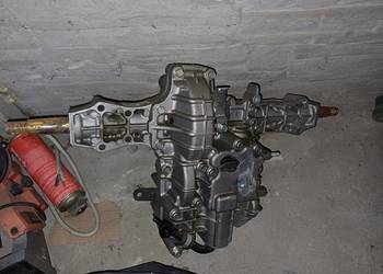 Skrzynia hydrostatyczna Tuff Torq K46BA – uszkodzona obudowa – na częśc