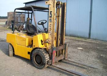 Wózek widłowy bułgar 3,5t