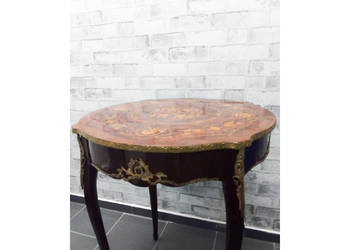 STYLOWY STOLIK INTERSJONOWANY