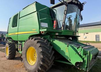 Kombajn zbożowy John Deere T660