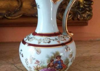 Amfora Syg. Limoges. France. Ze sceną miłości wiedeńskiej.