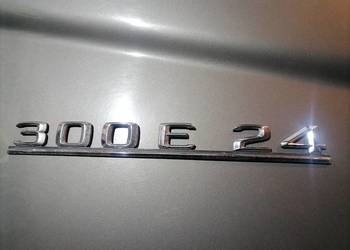 Emblemat znaczek Mercedes w124 300E 24