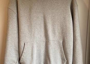 Szara bluza basic bershka