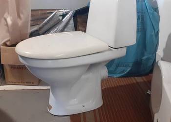 Muszla kompaktowa  PILCH.  Kompletna. dobry stan.