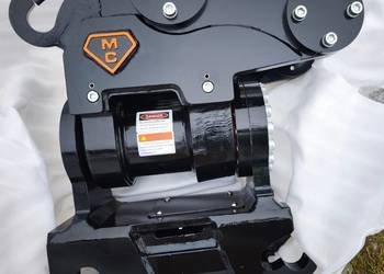 Szybkozłącze uchylne  Powertilt do koparki od 1t do 2.5t