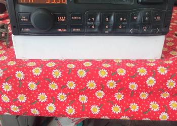 Kultowe stare radio VW sound 400 na kasetę