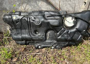 Zbiornik paliwa Citroen C5 ii 2007r benzyna