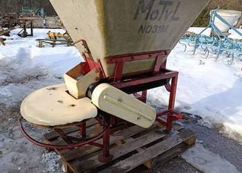 Motyl rozsiewacz wapna soli transport