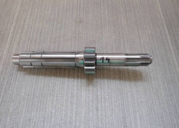 Wałek Sprzęgłowy Skrzyni Biegów 14 Zębów Kawasaki KX 125 88-93r
