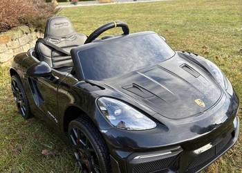 Auto na akumulator Porsche 718