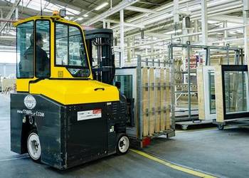 Combilift Wózek Widłowy Elektryczny CB3000 Wielokierunkowy bez podpór z UDT