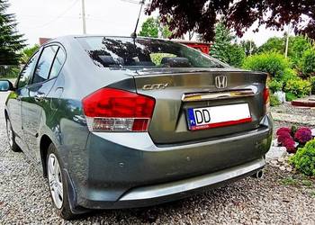HONDA   CITY     2009r