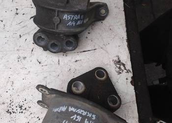 OPEL ASTRA II G 1,4 16v łapa poduszka silnika skrzyni 1,6